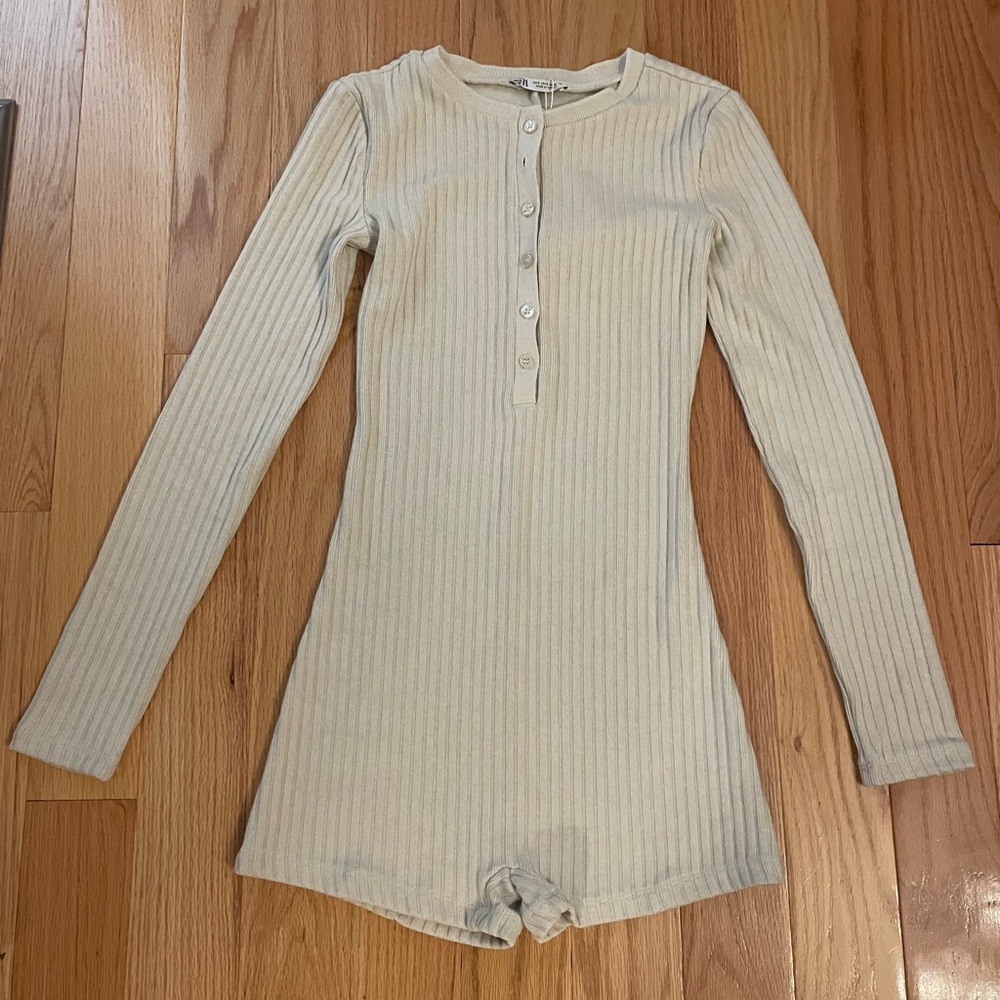Zara Cream Ribbed Long Sleeve Romper